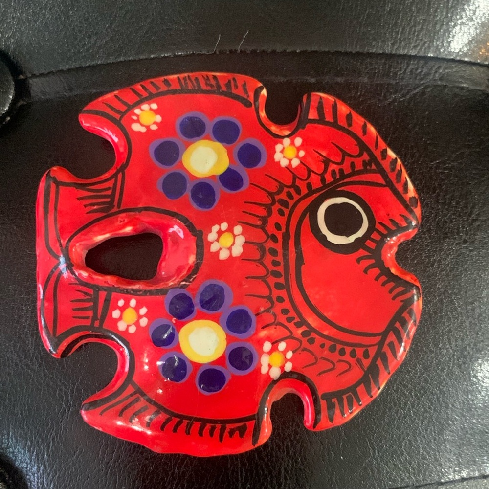 Mexico Talavera Sand Dollar Florescent Red & Purple Hand Painted Mexican Fish